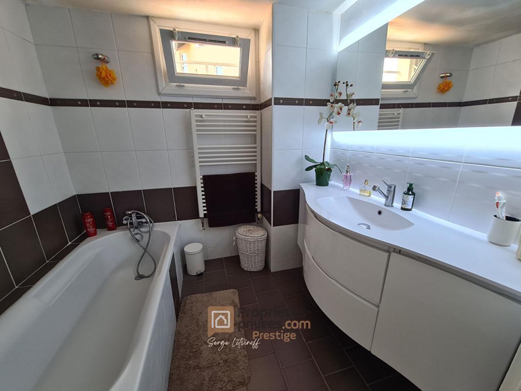 MARSEILLE-8E-ARRONDISSEMENT Villa contemporaine T5 - Piscine - Jardin - Marseille 8e - Prado/Corniche -1.200.000 12
