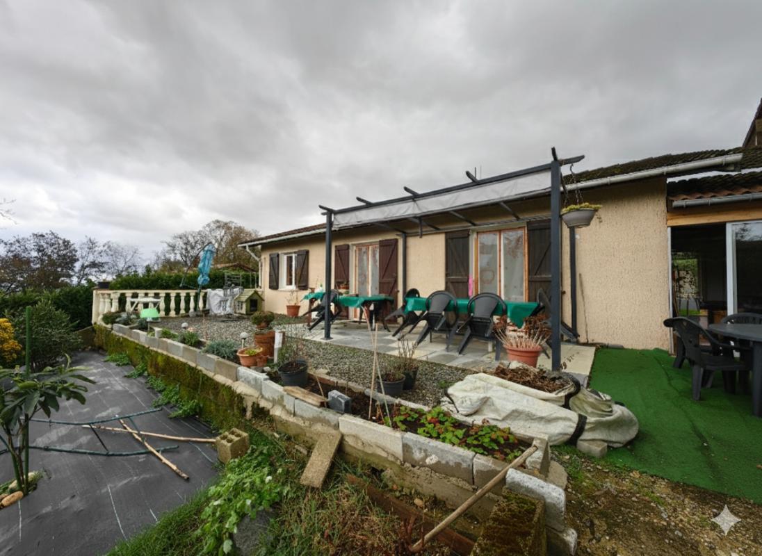 MOISSIEU-SUR-DOLON Maison -4 pièces- terrasse- jardin et panneaux solaires  -Moissieu Sur Dolon  215000 E FAI 6