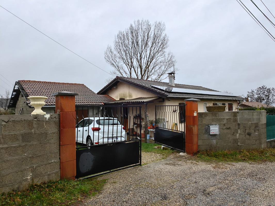 MOISSIEU-SUR-DOLON Maison -4 pièces- terrasse- jardin et panneaux solaires  -Moissieu Sur Dolon  215000 E FAI 8