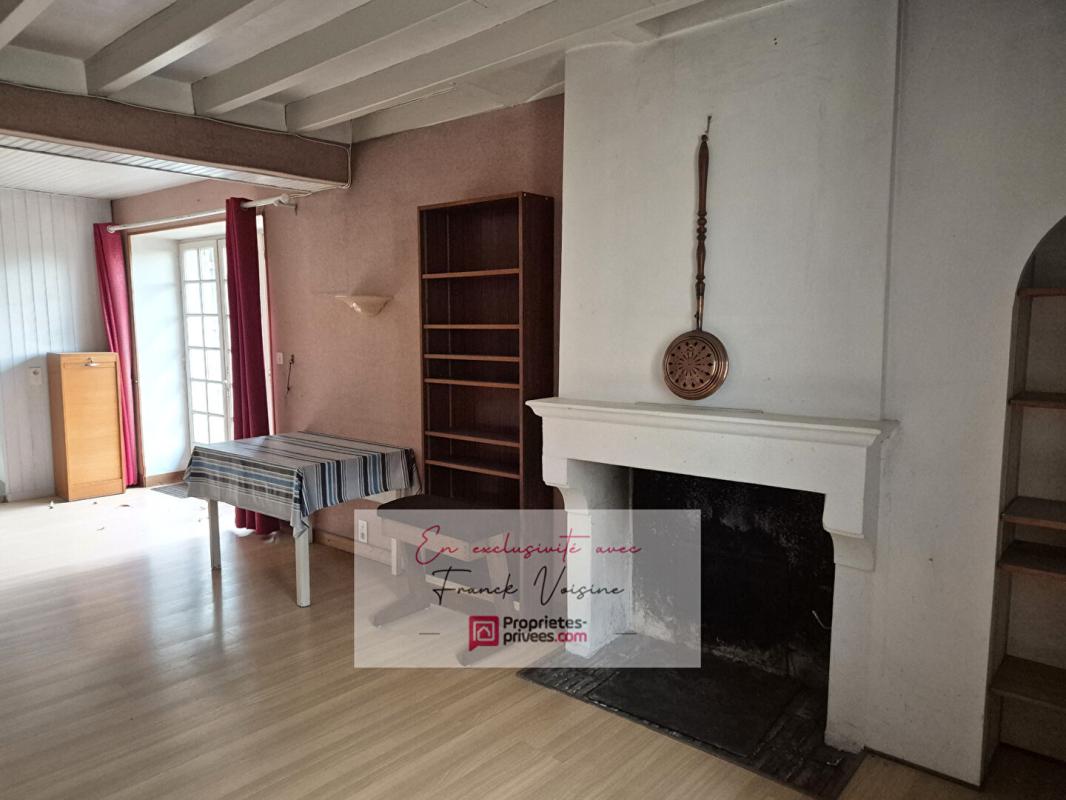 MOUCHAMPS A VENDRE en Exclusivité à Mouchamps Centre bourg, maison de 112 m2 avec 3 chambres et un grenier 15