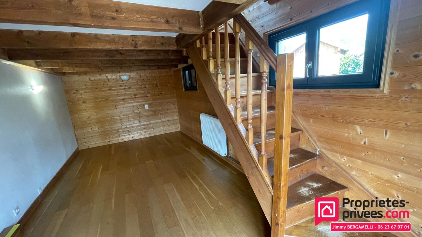 PASSY Passy ? Maison duplex de plus de 210 m² utiles avec grande terrasse et appartement indépendant à revenus locatifs 12