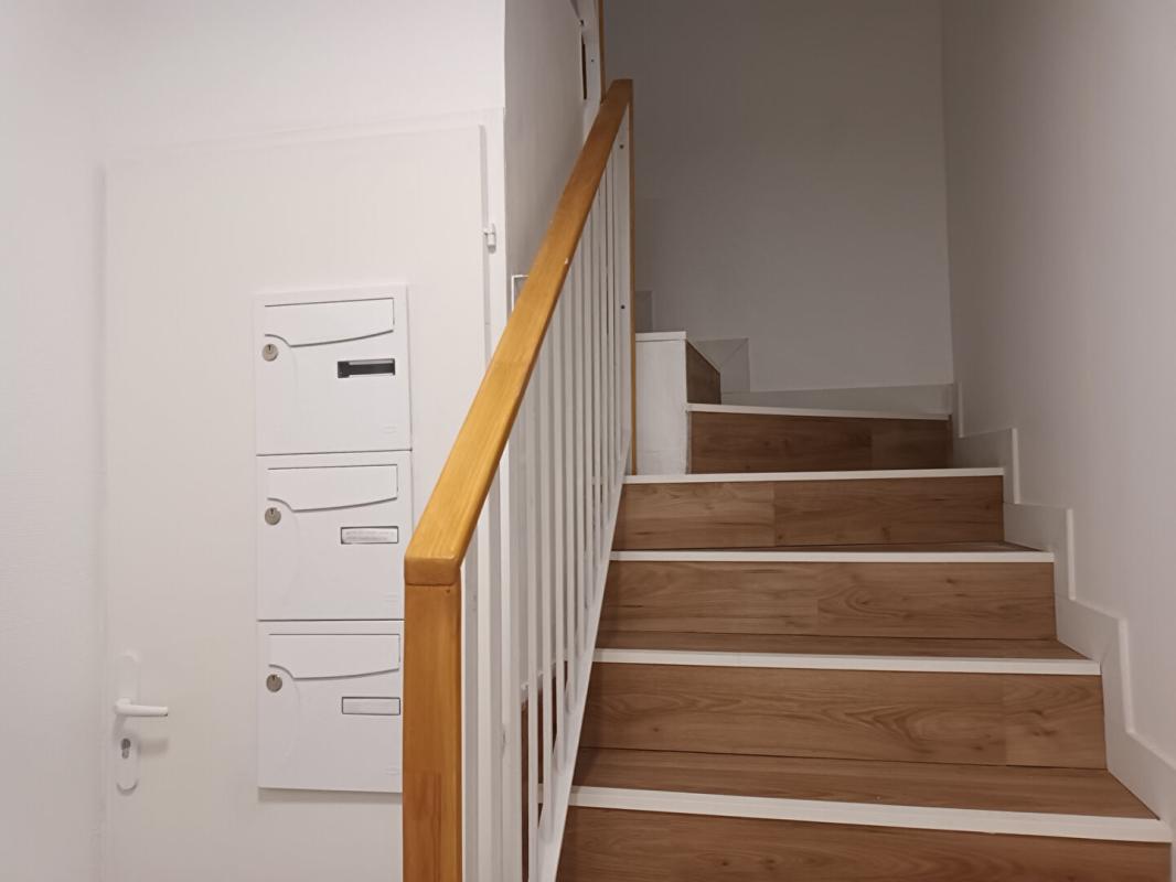 LA ROCHELLE Appartement t1 terrasse17 La Rochelle centre historique 5