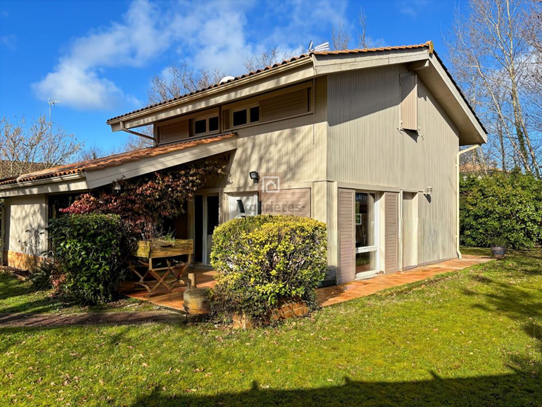 LE TEICH EXCLUSIVITE MAISON DE CHARME AVEC 3 CHAMBRES AVEC DÉPENDANCE ET JARDIN PISCINABLE 1
