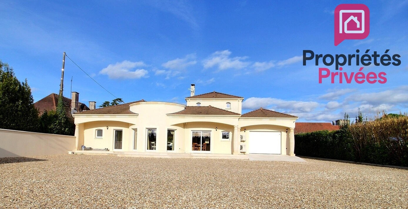 AMILLY A 1h de Paris - A VENDRE ELEGANTE MAISON CONTEMPORAINE d'environ 195 m2, GARAGE, TERRAIN 1535 m2 1