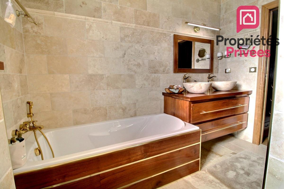 AMILLY A 1h de Paris - A VENDRE ELEGANTE MAISON CONTEMPORAINE d'environ 195 m2, GARAGE, TERRAIN 1535 m2 8