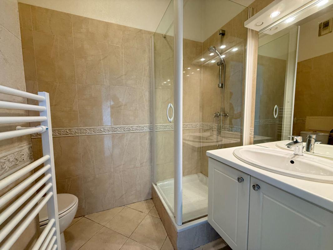 HYERES Charmant studio 22 m2 - Résidence de standing en centre-ville - Hyères 5