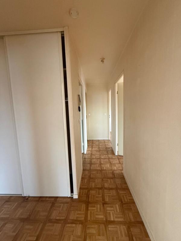 BOIS-GUILLAUME Bel appartement T3, 65 m2 avec ascenseur, balcon et tennis dans quartier recherché - 214 225 - DPE C 14