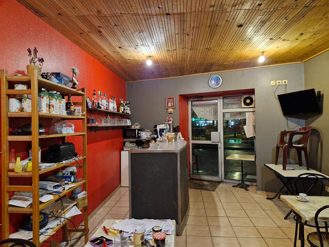 ROANNE ROANNE - BAR avec TERRASSE, LICENCE 4 7