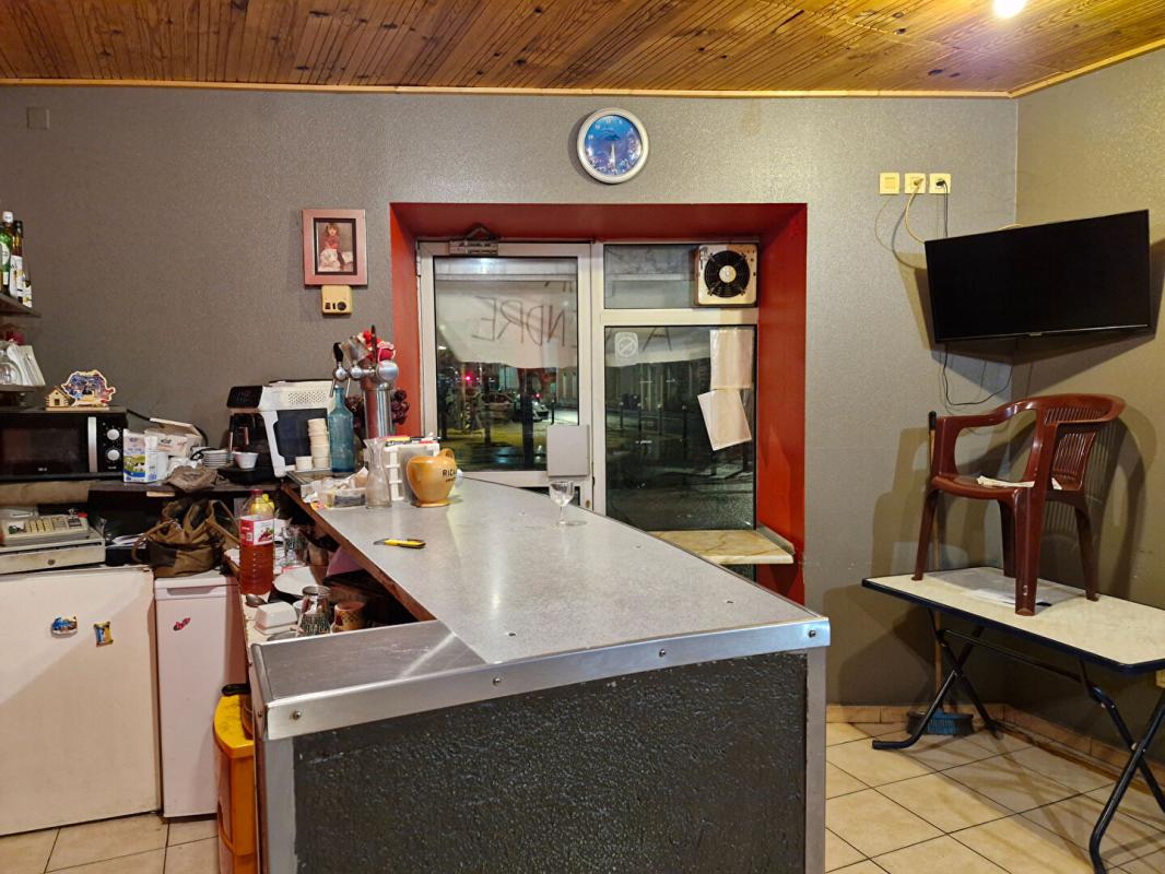 ROANNE ROANNE - BAR avec TERRASSE, LICENCE 4 8