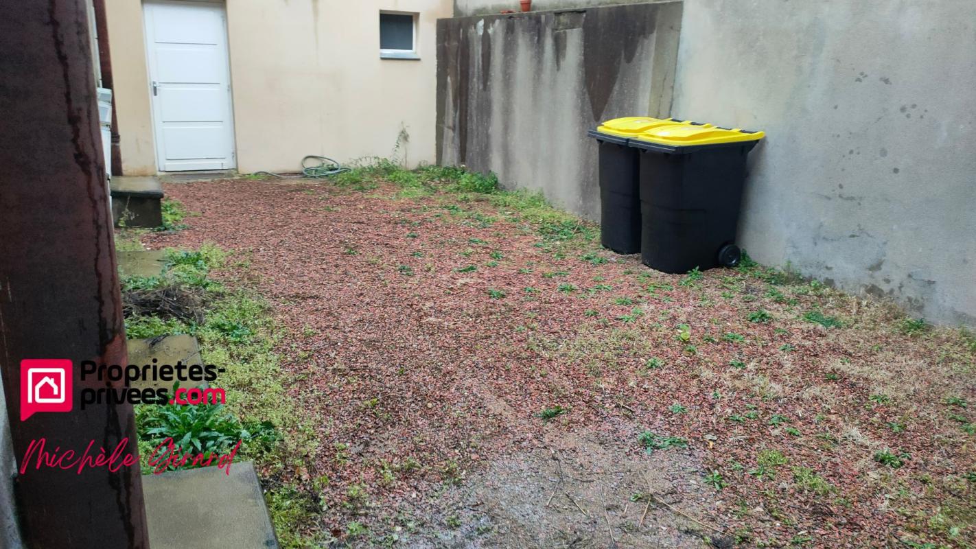 LE COTEAU LE COTEAU - LOCAL COMMERCIAL 255 m² 9