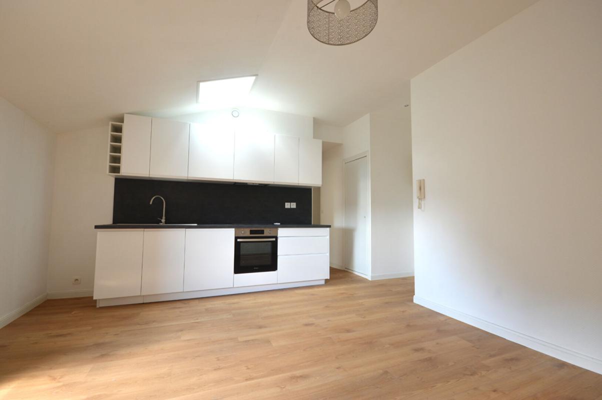 LA ROCHELLE Appartement 17 La Rochelle  FETILLY 2 pièce(s) 42 m2 1