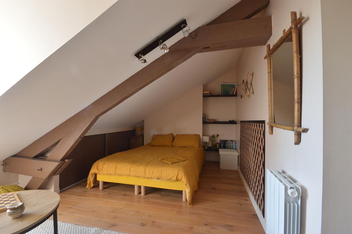 LA ROCHELLE Grande Maison & garage 17 La Rochelle La Genette Centre ville 15