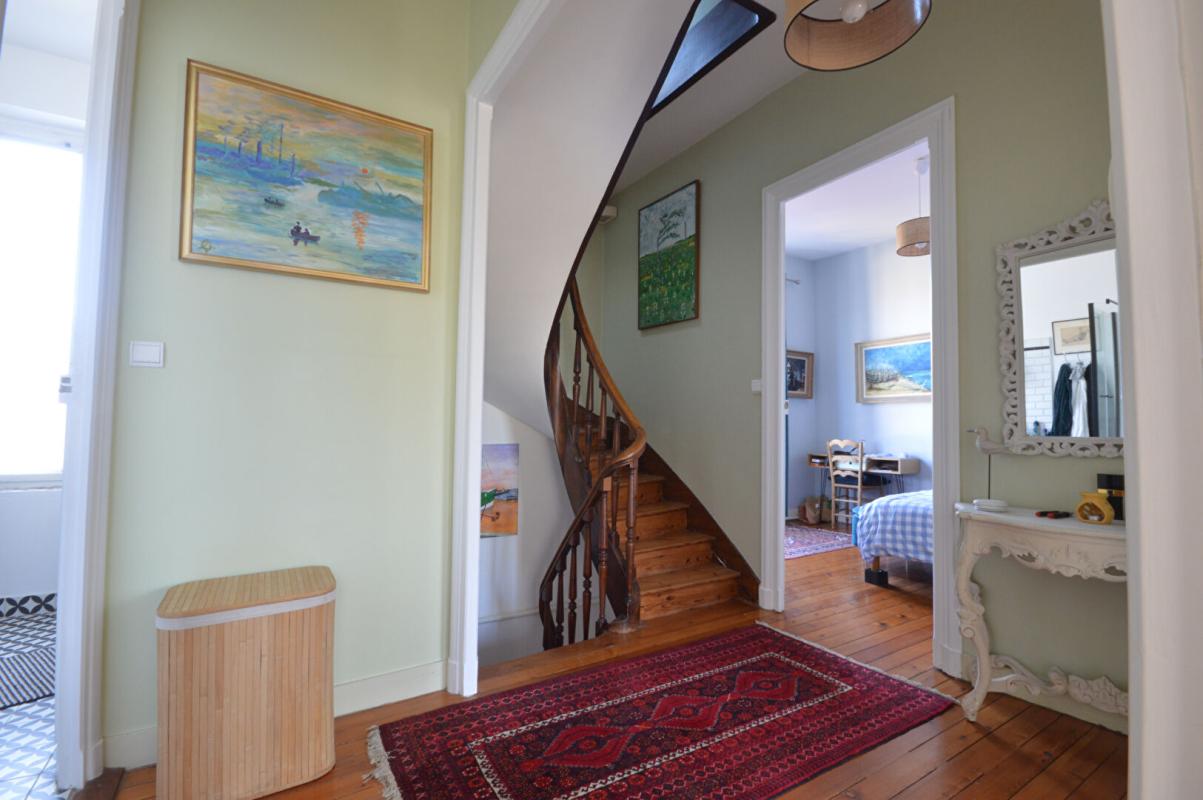 LA ROCHELLE Grande Maison & garage 17 La Rochelle La Genette Centre ville 18