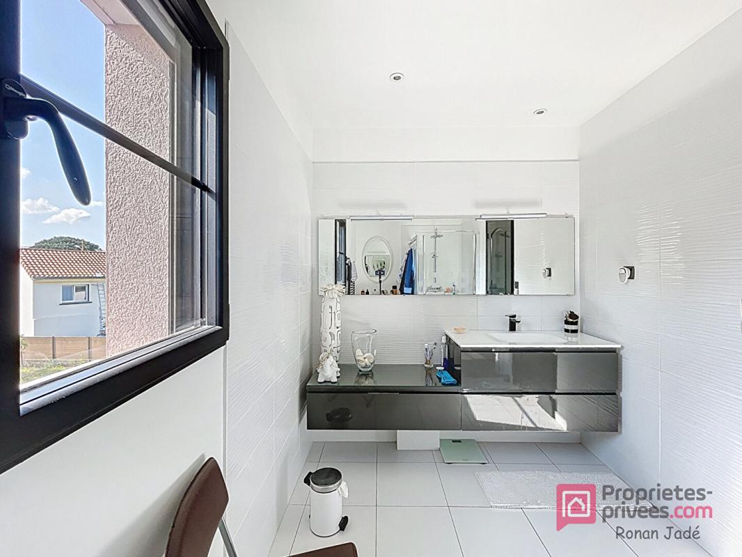 SAUTRON Appartement Sautron 5 pièce(s) 153 m2 15