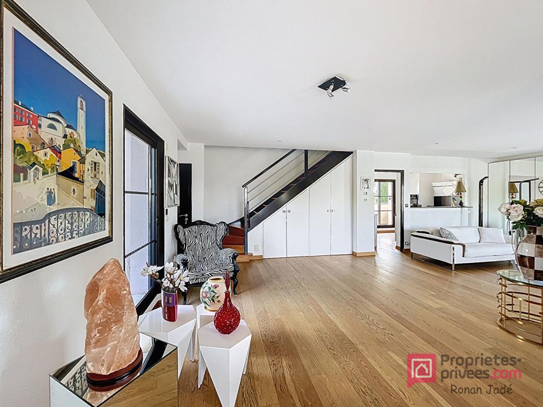 SAUTRON Appartement Sautron 5 pièce(s) 153 m2 2