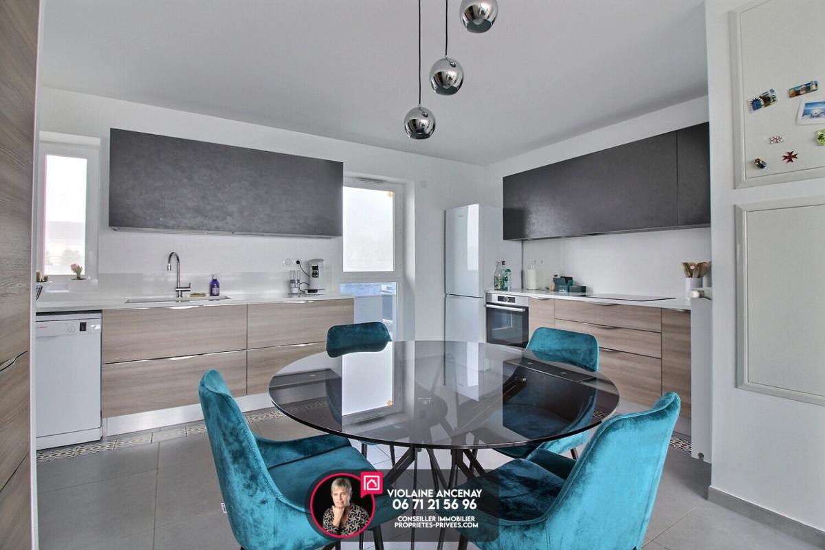 MONTAGNOLE Appartement Montagnole 4 pièce(s) 99 m2 1