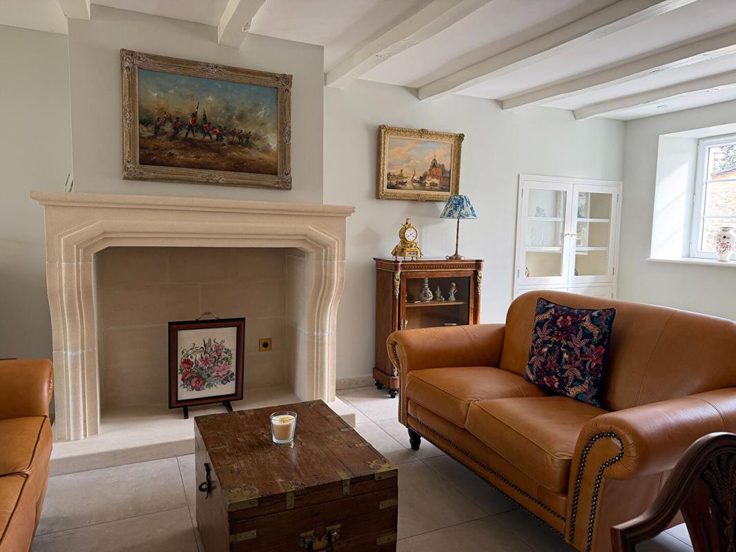 FAUX Ferme rénovée avec finition exceptionnel, piscine et 3 hectares de terrain 7