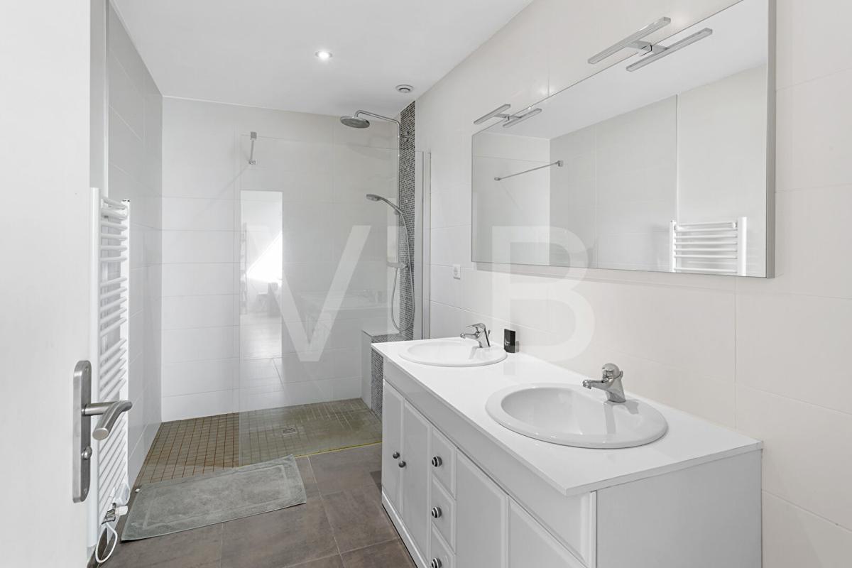 NANTES Maison - Maison de ville  6 pièce(s) 183 m2 - Nantes 44000 7