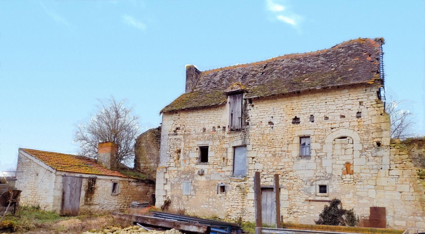 USSEAU Maison de pays 7 pièces 187 m2 avec grange sur 1 HA 6