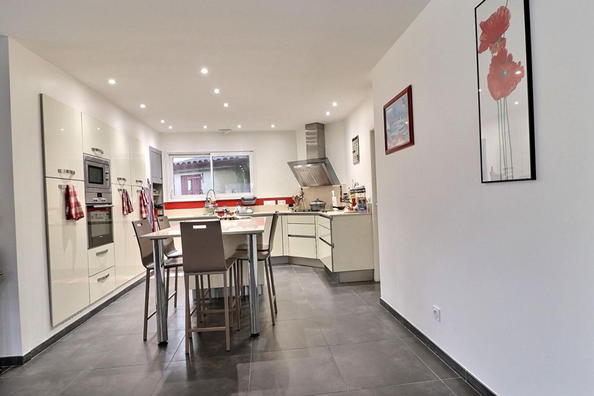 LE TAILLAN-MEDOC Maison récente proche du centre 4