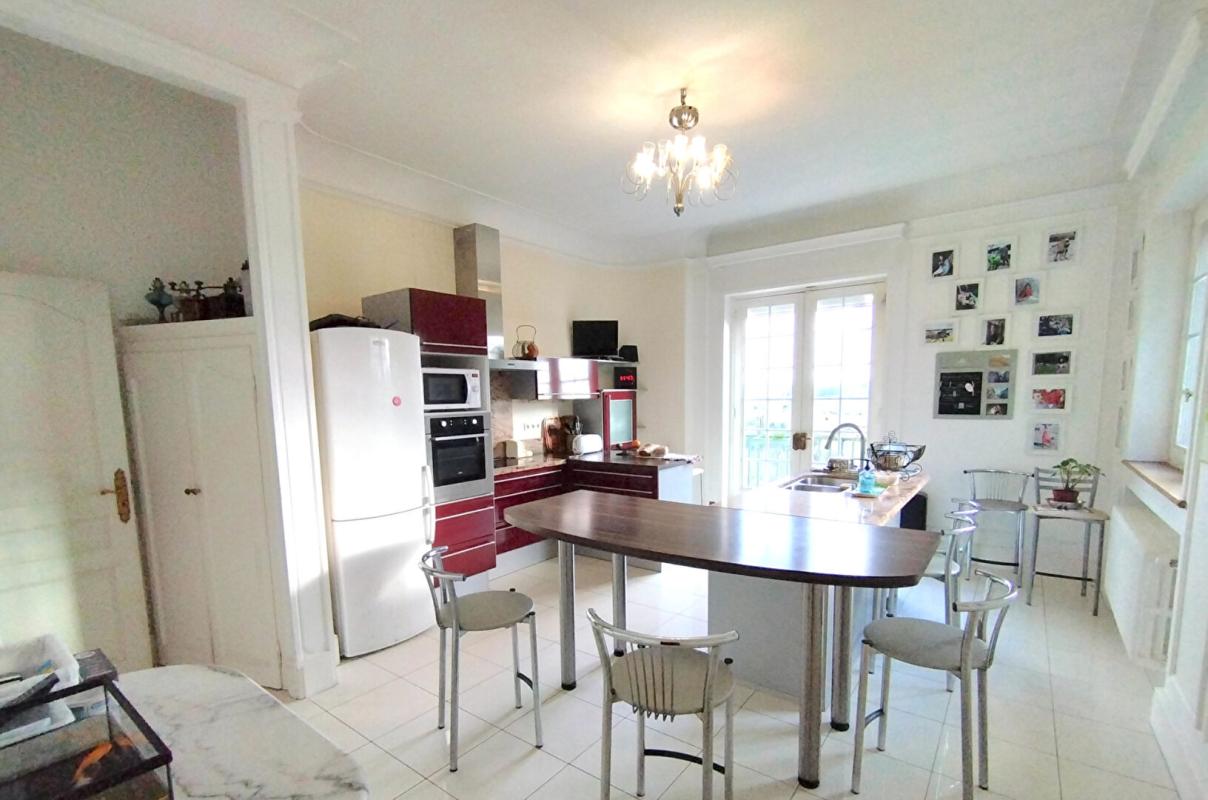 POITIERS DEMEURE BOURGEOISE D'EXCEPTION 11