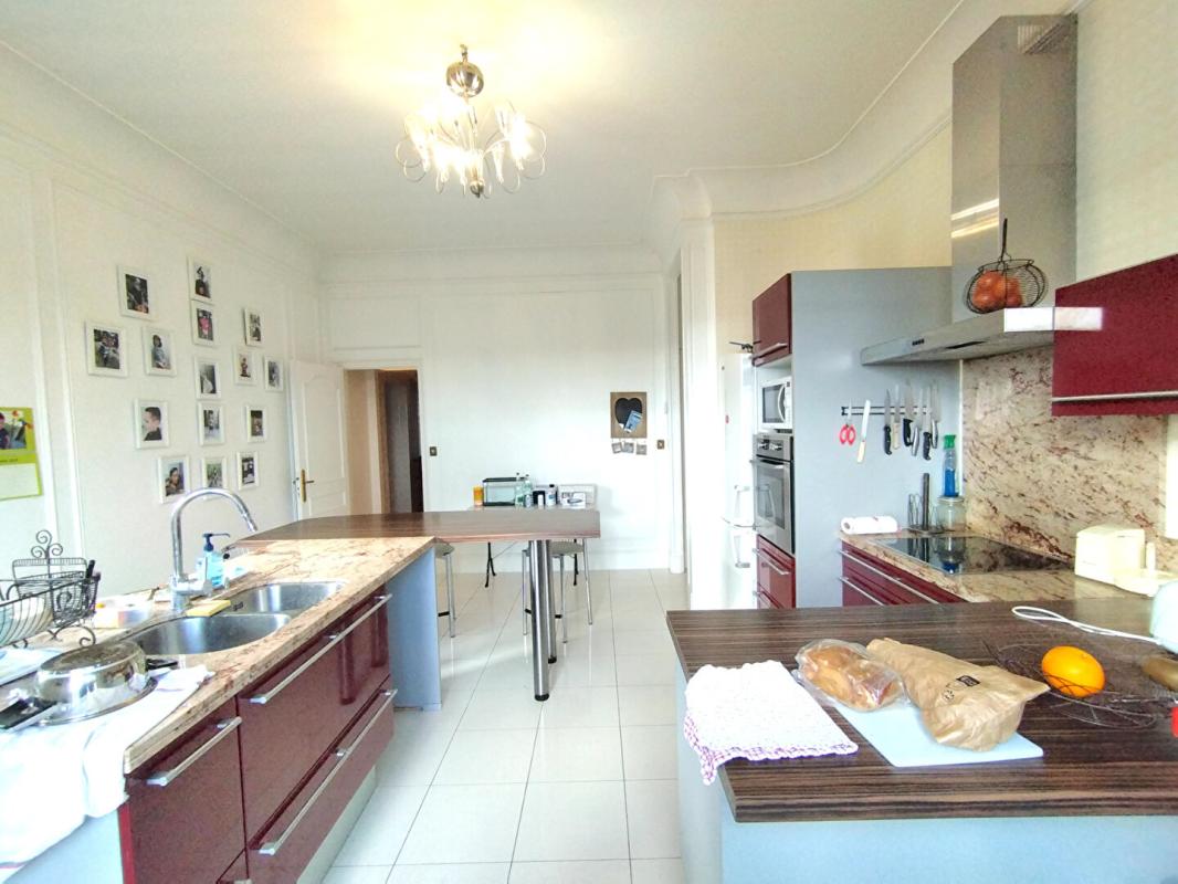 POITIERS DEMEURE BOURGEOISE D'EXCEPTION 12