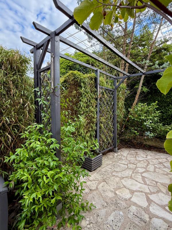 SAINT-GERMAIN-LES-CORBEIL Élegante maison à Saint-germain-les-corbeil 4 pièce(s) 110 m2 4