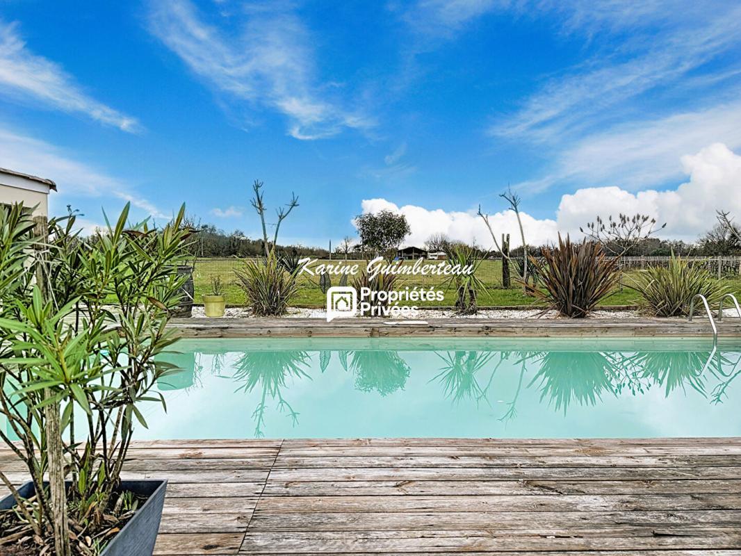 SAINT-DENIS-DE-PILE Villa de plain-pied  avec garage et piscine 16