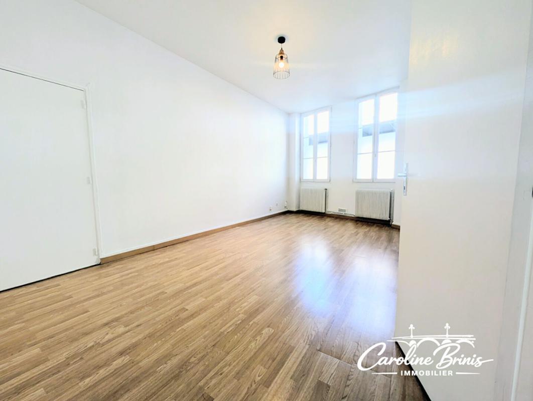 BORDEAUX APPARTEMENT RENOVE - BORDEAUX VICTOIRE- T2 DE 40.50 m2 2
