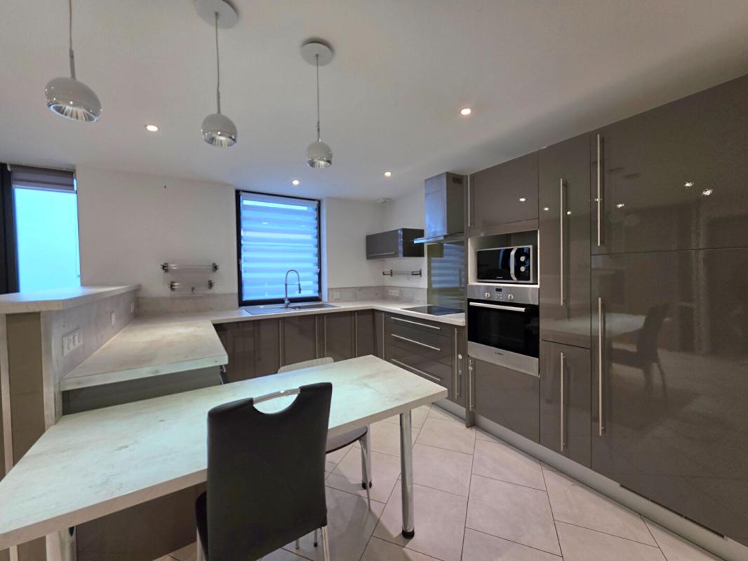 HIRSON Maison Hirson 5 pièce(s) 87 m2 1