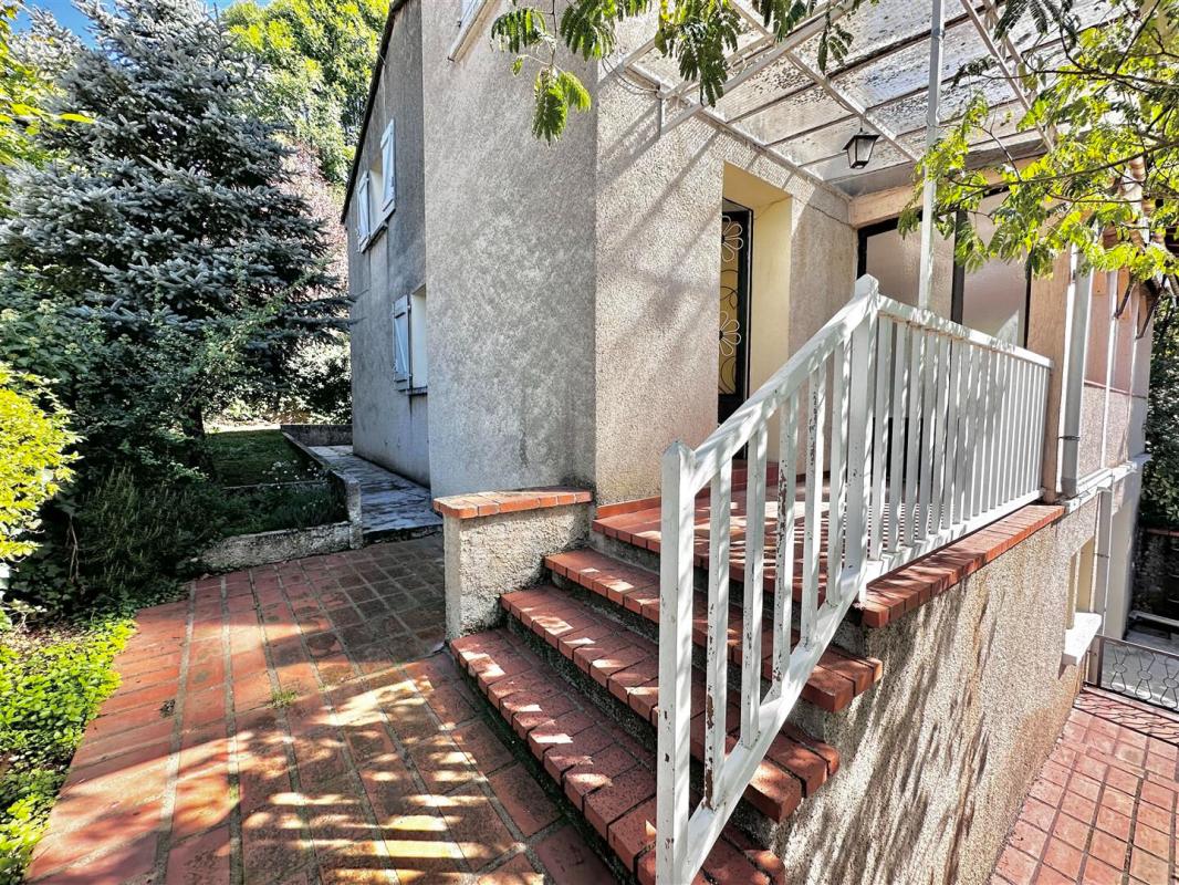 CAHORS CAHORS Maison 5 chambres dans quartier proche centre ville 4