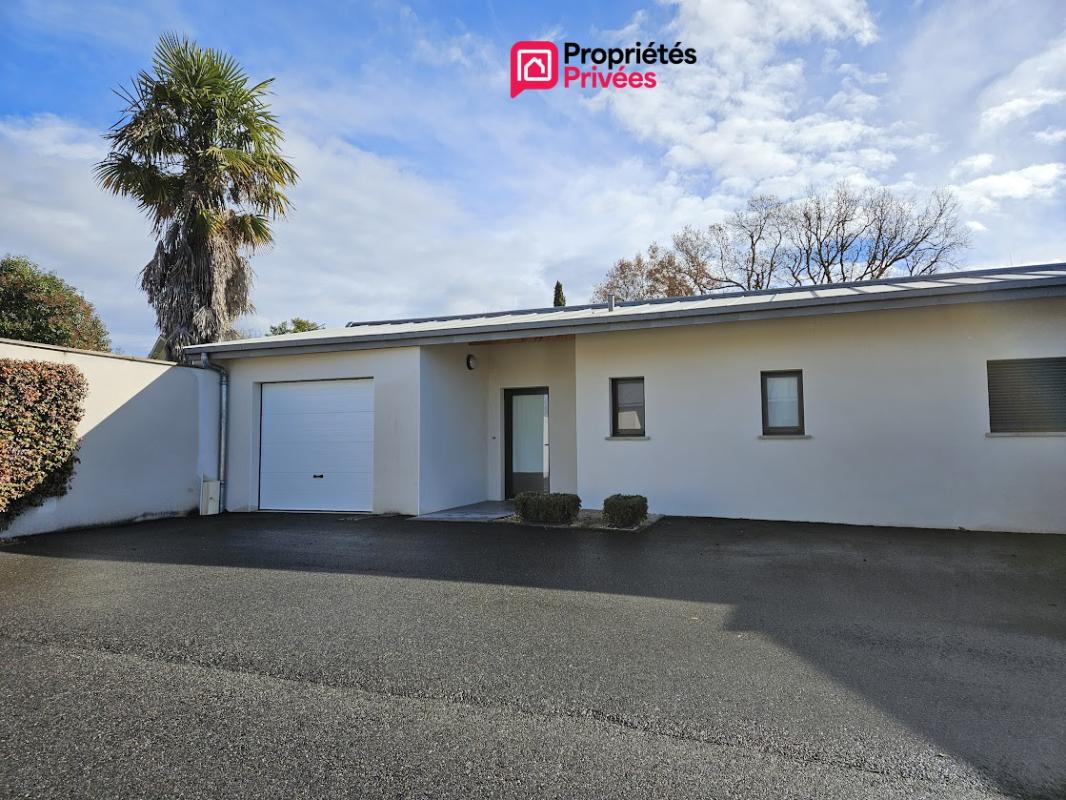 AUCH AUCH, MAISON DE PLAIN-PIED, 4 PIECE(S) 100 m², GARAGE 2