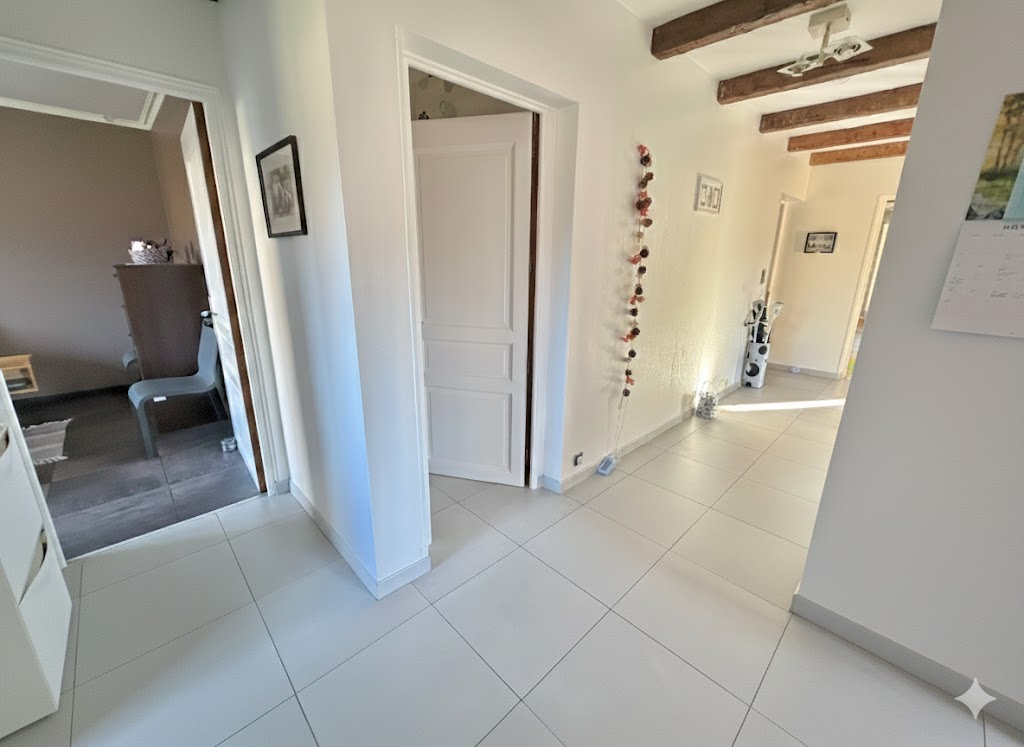 CAHORS Maison de plain pied 3 chambres sur 2200 m² de terrain avec piscine 10