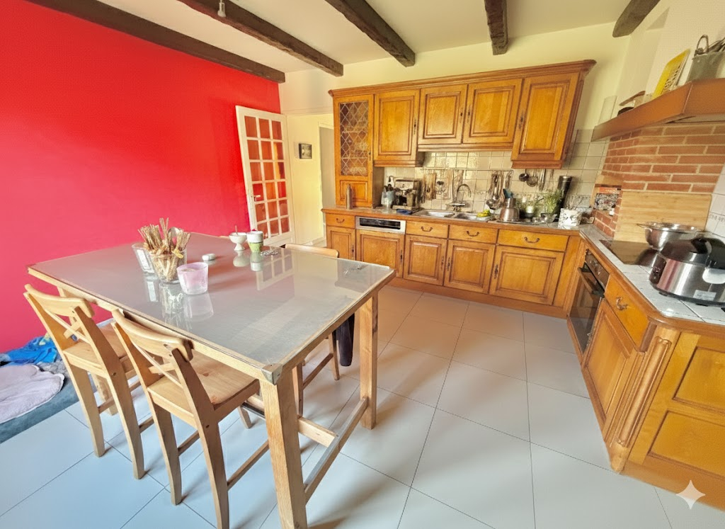 CAHORS Maison de plain pied 3 chambres sur 2200 m² de terrain avec piscine 9