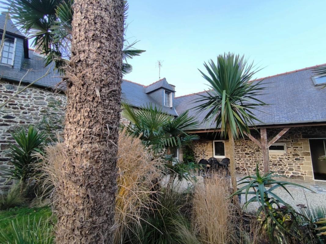 PLOEZAL Maison  6 pièce(s) env 130 m² 15