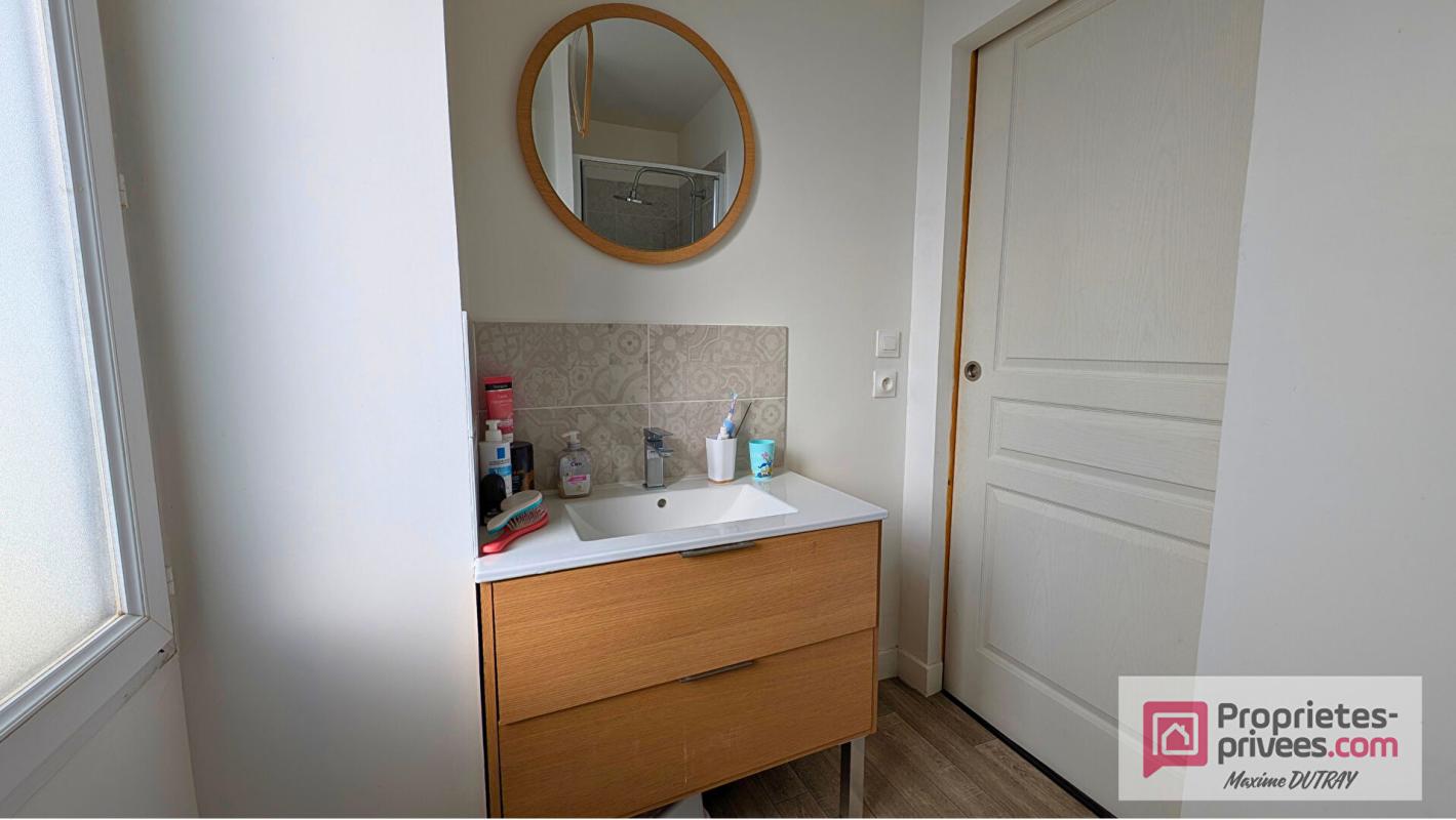 CHATEAU-RENAULT Maison 4 pièces 85m² 8