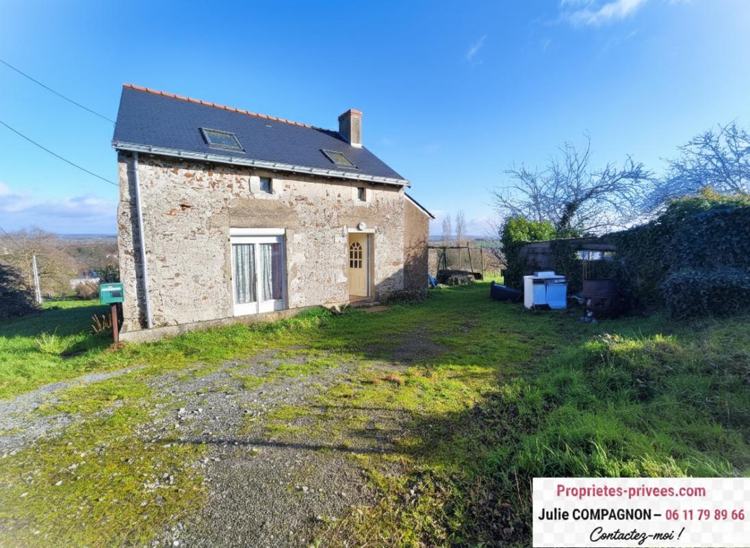 MAUGES-SUR-LOIRE Maison 1 chambre , avec garage, poulaillers EN PIERRE et terrain 2425 m² 11