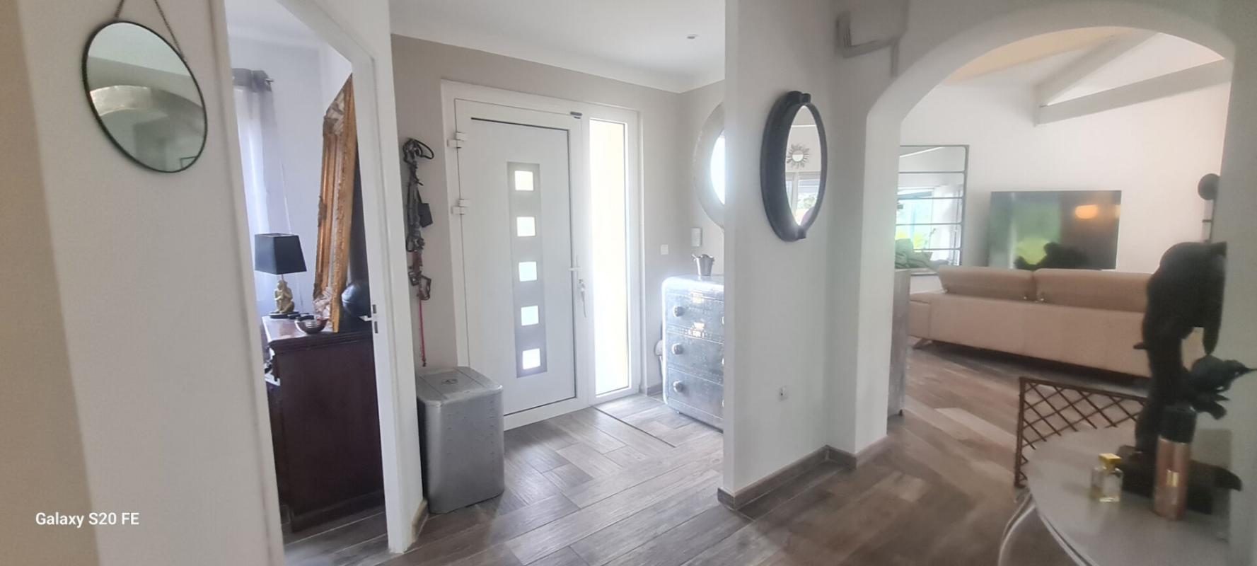 LAURENS Villa spacieuse de 165m2 avec une piscine s'étendant sur 851m2 de terrain 7