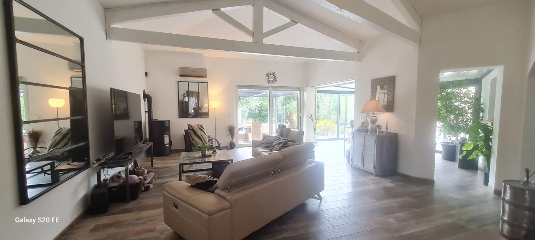 LAURENS Villa spacieuse de 165m2 avec une piscine s'étendant sur 851m2 de terrain 8