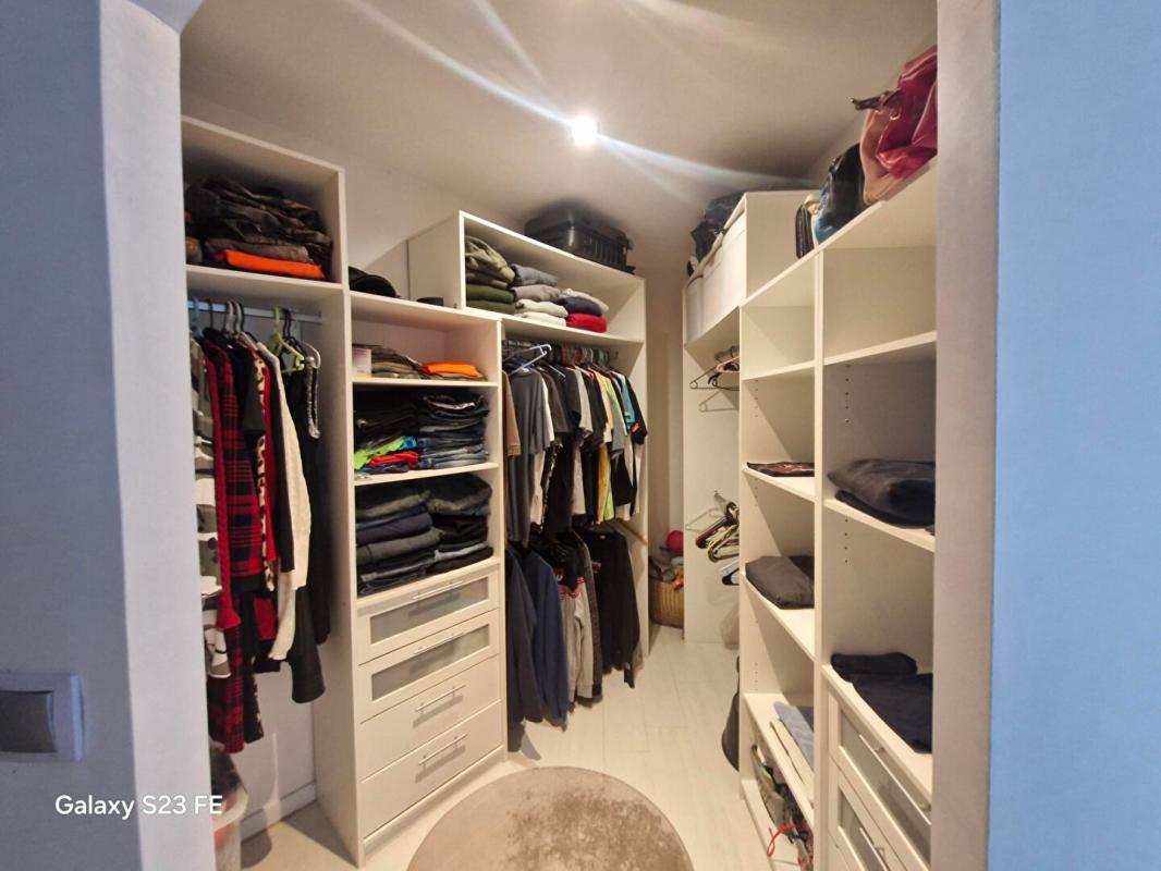 LE CANNET-DES-MAURES Bastide en pierre: Le Cannet Des Maures 7 pièce(s) 190 m2, terrain, piscine, Pool House,F2 indépendant 14