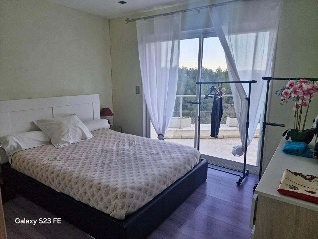 LE CANNET-DES-MAURES Bastide en pierre: Le Cannet Des Maures 7 pièce(s) 190 m2, terrain, piscine, Pool House,F2 indépendant 15