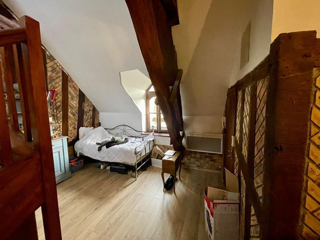 JOIGNY IMMEUBLE DE RAPPORT 100m2 - COEUR DE JOIGNY 3