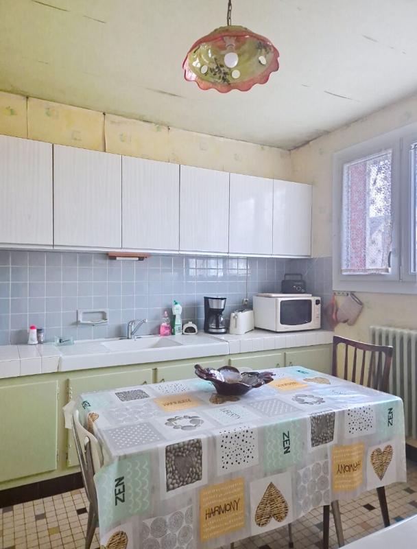 YEVRES Maison Yèvres 5 pièce(s) 86 m2 2