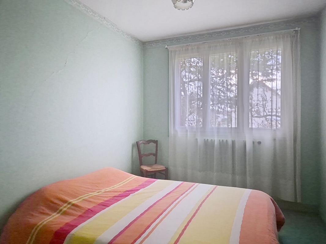 YEVRES Maison Yèvres 5 pièce(s) 86 m2 7