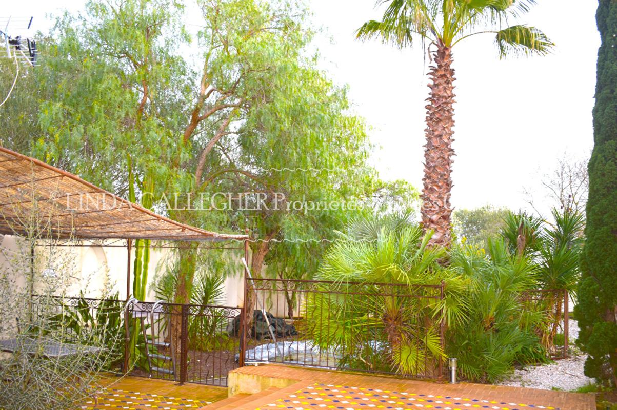 SIGEAN Demeure de prestige Sigean 17 pièce(s) 439 m2 13