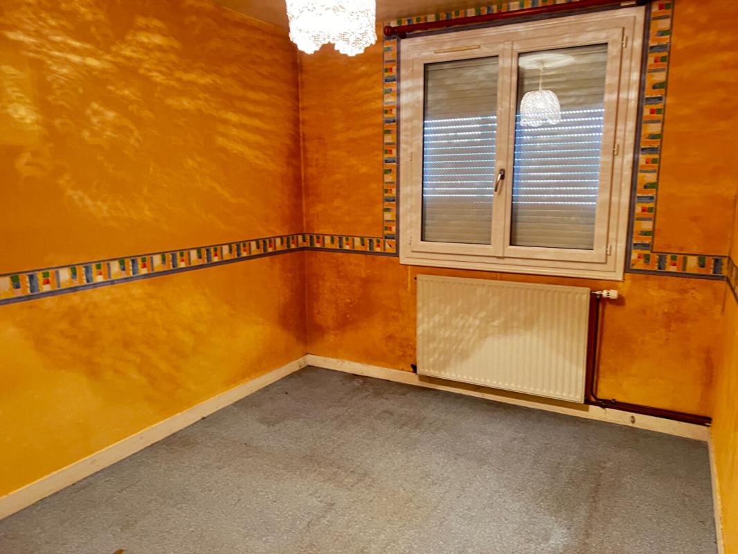 POUZAUGES Maison 6 pièces, 92 m² 6