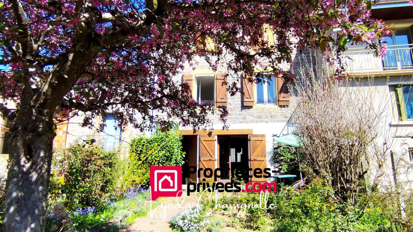 SAINT-VICTOR-SUR-RHINS Maison de village - Jardin - 115m² 1