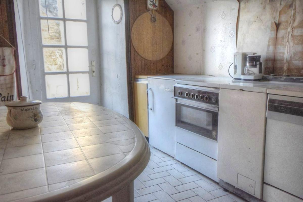 TREGUIER Immeuble d'habitation  et commerce de 177 m2 en centre ville 18