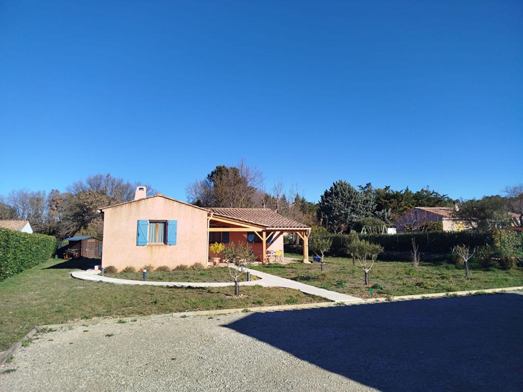 REGUSSE Maison Regusse 3 pièce(s) 82 m2 avec garage de 45 m2 13