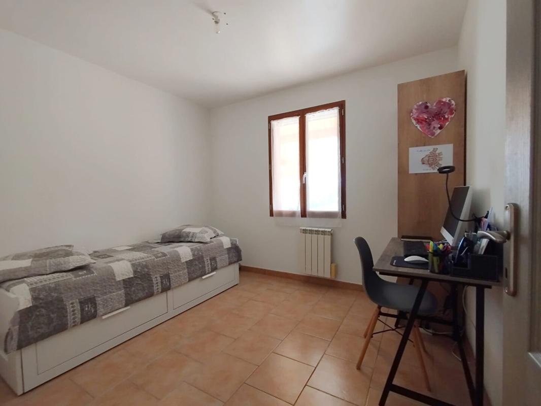 REGUSSE Maison Regusse 3 pièce(s) 82 m2 avec garage de 45 m2 9